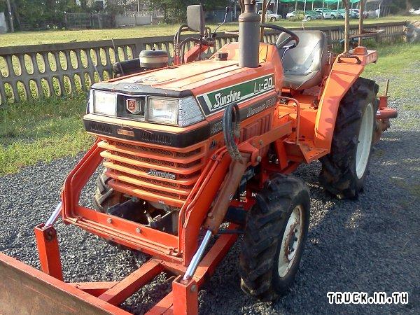 รถไถมือสอง KUBOTA  L1-20  4x4 (ยี่สิบแรงม้า-สองเพลา)...