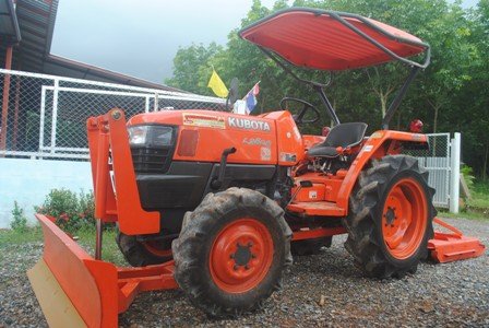 ขายรถไถ Kubota L 2808 (4WD) พร้อมดันหน้าและตัวตัดหญ้า...