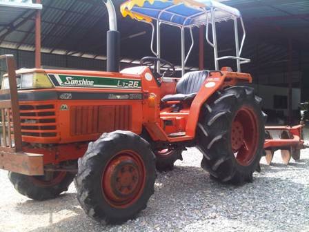 ขายรถไถ Kubota L1-26 (4WD) พร้อมผานหลัง...