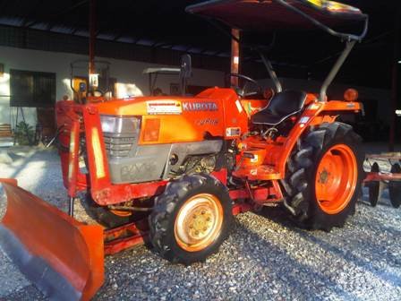 ขายรถไถ Kubota L 2808 (4WD)พร้อมมีดดันและผาน5...