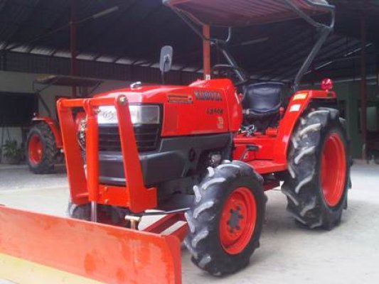 ขายรถไถ Kubota L 3408 (4WD) พร้อมดันหน้าของใหม่และโรตารี่ช้าง...