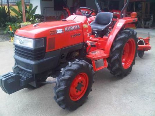 ขายรถไถ Kubota L 2808 (4WD)พร้อมผานหลัง พร้อมใช้งาน สีเดิมๆ...