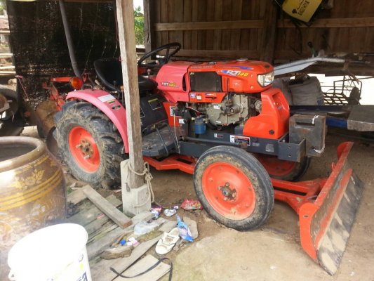 ขายรถไถ KUBOTA RT140 สภาพพร้อมใช้งาน ...