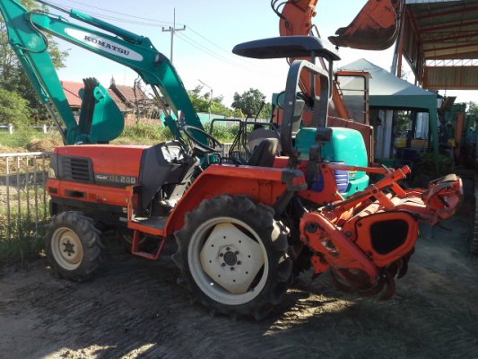 ขายรถไถ Kubota GL200 20แรงม้า 4WD ...
