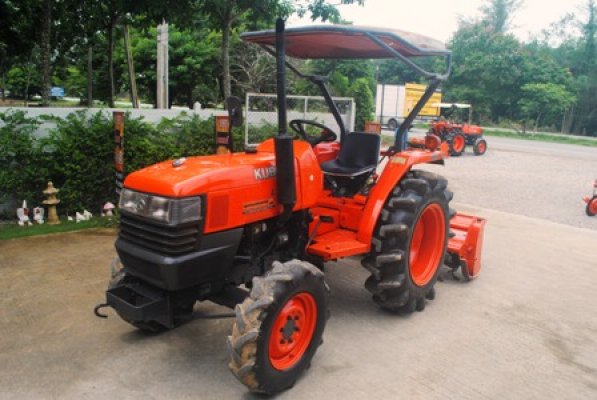 ขายรถไถ Kubota L 3408 (4WD) พร้อมโรตารีช้าง ครับ...