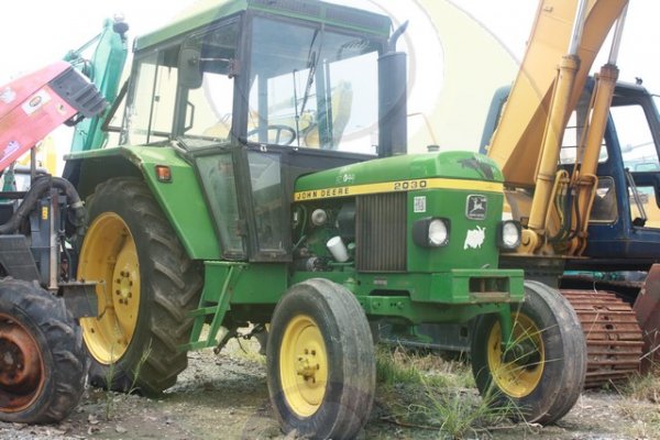รถแทรกเตอร์เก่า-นอก JOHN DEERE ราคาถูก...