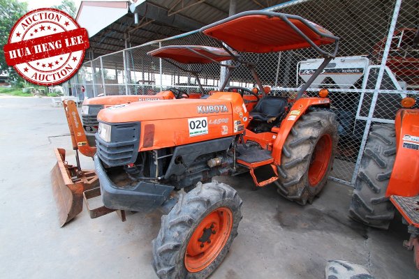 AUC 7 Code 020 แทรกเตอร์ KUBOTA L4508 ราคา เริ่มต้นการประมูล 180,000 บาท...