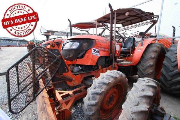 AUC 7 Code 050 แทรกเตอร์ KUBOTA M7040 ราคา เริ่มต้นการประมูล 330,000 บาท...