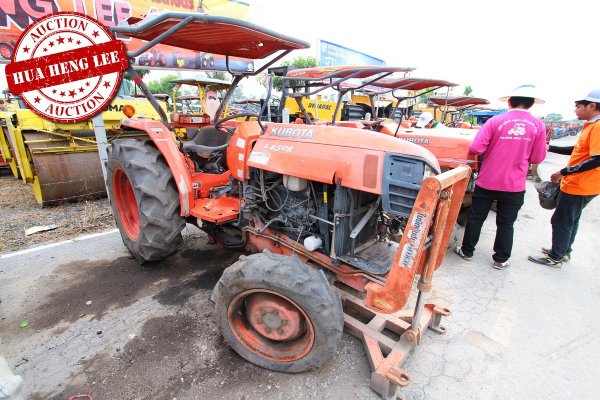 AUC 7 Code 059 รถแทรกเตอร์ KUBOTA L4508 ราคา เริ่มต้นการประมูล 140,000 บาท...