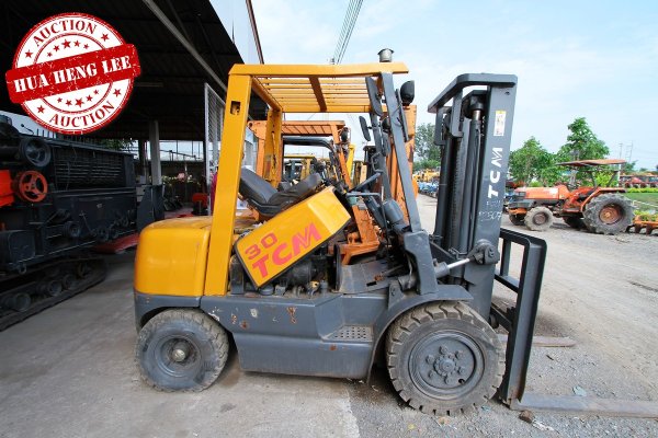 AUC 7 Code 077 รถแทรกเตอร์ TCM FD30TZ7 ราคา เริ่มต้นการประมูล 150,000 บาท...