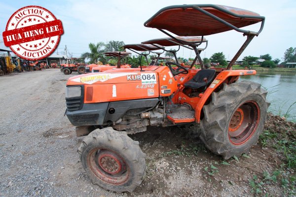 AUC 7 Code 084 รถแทรกเตอร์ KUBOTA L4508 ราคา เริ่มต้นการประมูล 180,000 บาท...