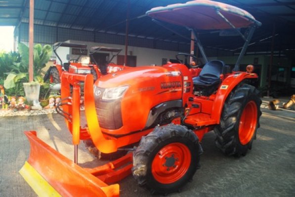 ขายรถไถ Kubota L 3608 (4WD) พร้อมดันหน้าและผานหลังตราช้าง...