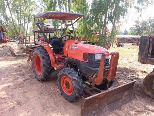 ขายรถไถKUBOTA L3408 34แรง อุปกรณ์ดันหน้า-ผานหลัง เครื่องดี ช่วงล่างดี พร้อมใช้งาน เอกสารพร้อมโอน สนใจโทร 090-8588220คุณนะ 093-3258446คุณบิวตี้ ID:naro...
