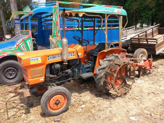 ขายรถไถKUBOTA ุL1500 อุปกรณ์ผานหลัง เครื่องดี ช่วงล่างดี พร้อมใช้งาน โทร090-8588220คุณนะ  093-3258446คุณบิวตี้ ID:narong498 หรือ www.truck.in.th/498 ห...