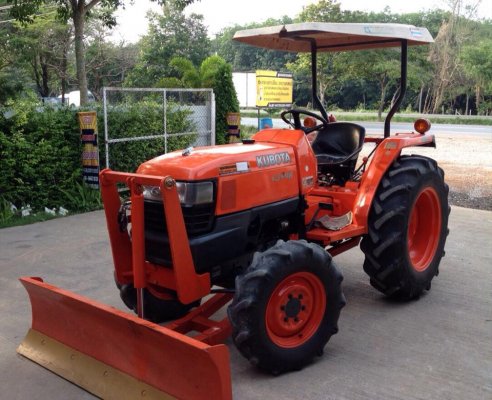 ขายรถไถ Kubota L 3408 (4WD) พร้อมมีดดันหน้าใหม่ และผานพรวน รถพร้อมใช้งานครับ...