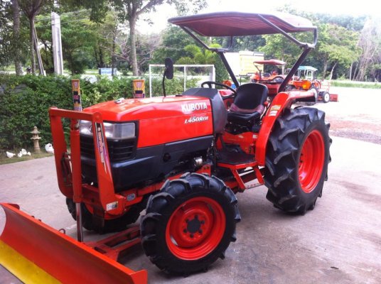 ขายรถไถKubota L4508DI (4WD) พร้อมใบมีดหน้าและผานพรวน รถสวยพร้อมใช้งาน...