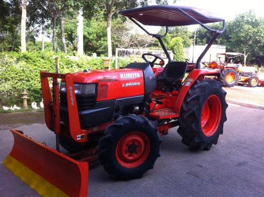 ขายรถไถKubota L3408DI (4WD) พร้อมใบมีดหน้าและโรตารีช้าง รถสวย สีเดิม...