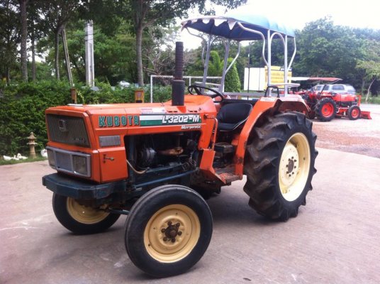 ขายรถไถ Kubota L3202M ตัวเปล่า รถพร้อมใช้งาน...