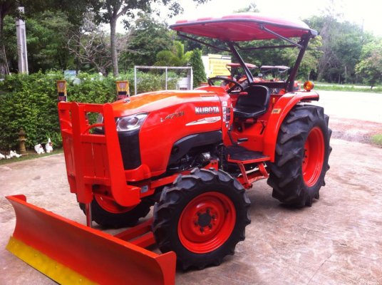 ขายรถไถ Kubota L4708(4WD) พร้อมใบมีดและผานพรวนLCS 24'x6(ของใหม่) พร้อมใช้งาน...