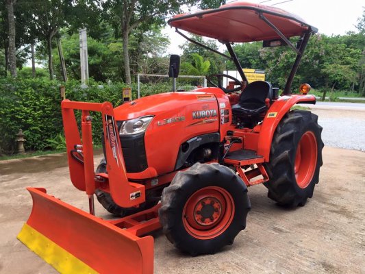 ขายรถไถ Kubota L3608(4WD) พร้อมใบมีดและผานพรวนช้าง รถพร้อมใช้งาน...