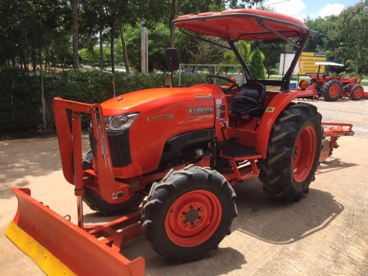 ขายรถไถ Kubota L4708(4WD) พร้อมใบมีดและผานบุกเบิกช้างDP224F รถชั่วโมงน้อยพร้อมใช้งาน...