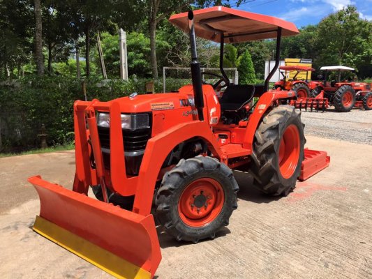 ขายรถไถKubota L3408 (4WD) พร้อมใบมีดหน้าคานบนและเครื่องตัดหญ้าLCSใหม่ รถพร้อมใช้งาน...