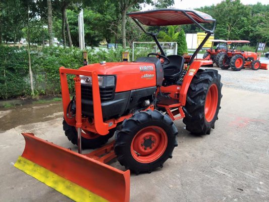 ขายรถไถKubota L4508DI Special (4WD) พร้อมใบมีดหน้าและผานพรวนช้าง รถ1,400ชม.พร้อมใช้งาน...