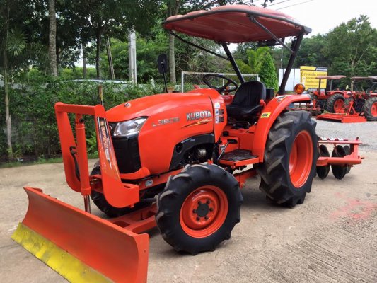 ขายรถไถ Kubota L3608(4WD) พร้อมใบมีดและผานพรวน รถพร้อมใช้งาน...