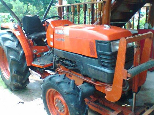 ขายรถไถ KUBOTA L4508 อุปกรณ์ ดันหน้า ผานหลัง โรตารี่ สภาพพร้อมใช้งาน สนใจโทร 090-8588220คุณนะ 093-3258446คุณบิว หรือเข้าดูสินค้าอื่นๆได้ที่ www.truck....