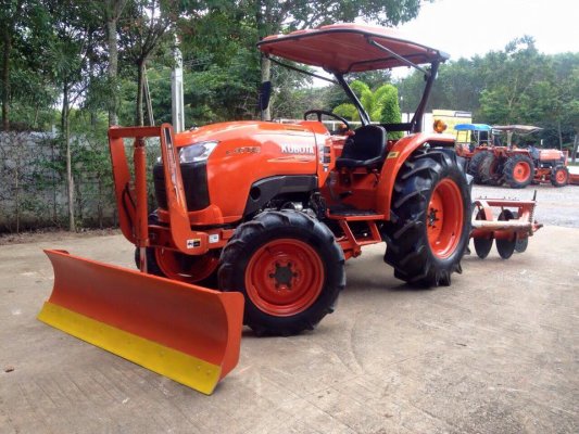 ขายรถไถ Kubota L4708(4WD) พร้อมใบมีดและผานพรวนช้างDH246 พร้อมใช้งาน...
