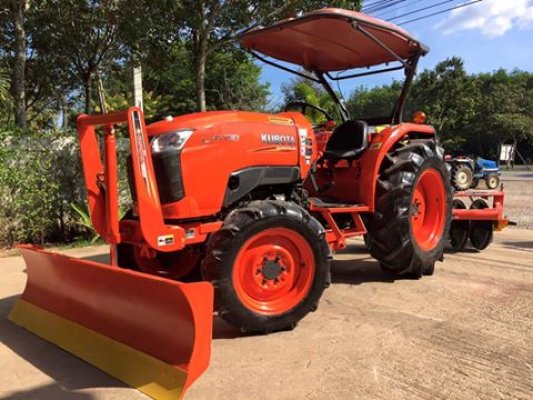 ขายรถไถ Kubota L4708(4WD) พร้อมใบมีดและผานพรวนLCS 24x6 พร้อมใช้งาน...