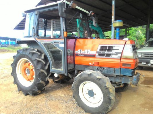 ขายรถไถ KUBOTA GL27  27แรง 2เพลา มีตู้ เอาไปติดแอร์ได้เลย ราคา 150,000 รถอยู่ อ.แกลง จ.ระยอง มีขนส่งบริการทั่วไทย สนใจสอบถาม 0818618678  id line=08186...