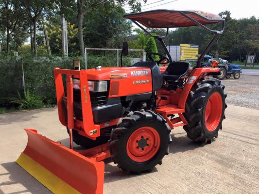 ขายรถไถKubota L3408 DI (4WD) พร้อมใบมีดหน้าและผานพรวน รถพร้อมใช้งาน...