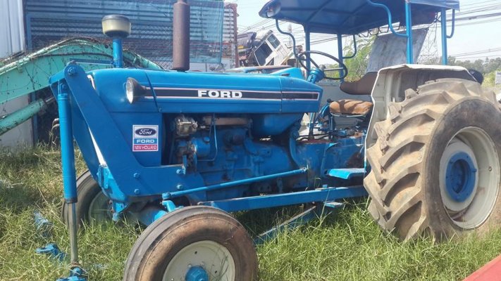 ขายรถไถFORD 77T3 ยางดี อุปกรณ์ ใบดันหน้าผานหลัง7 เอกสารเล่มทะเบียน เครื่องดี เกียร์แห้ง พร้อมใช้งาน...