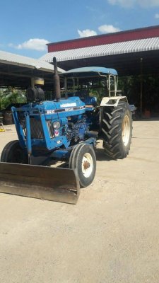 ขายรถไถ FORD 6610 เสื้อลาย อุปกรณ์ดันหน้า ผานหลัง สภาพสวยพร้อมใช้งาน เอกสารพร้อมโอน สนใจโทร 090-8588220คุณนะ 093-3258446คุณบิว หรือเข้าดูสินค้าอื่นๆได...