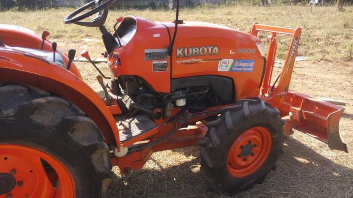 ขายรถไถ KUBOTA L3608 ใช้งานน้อย อุปกรณ์ครบ ดันหน้า ผานหลัง สภาพสวยพร้อมใช้งาน เอกสารพร้อมโอน สนใจโทร 090-8588220คุณนะ 093-3258446คุณบิว หรือเข้าดูสินค...