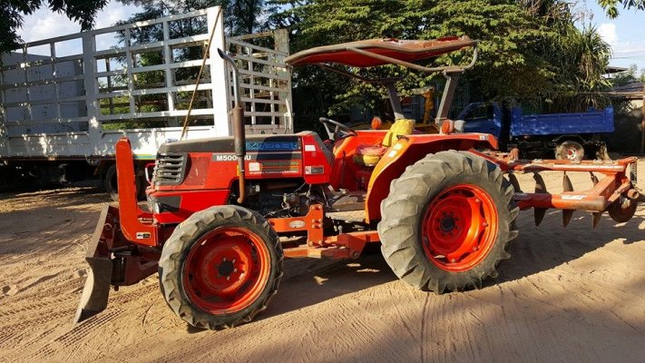 ขายรถไถ KUBOTA M5000 ทำงานพันกว่าชม. เกียร์ดี ระบบใช้งานปกติ เอกสารเล่มทะเบียน พร้อมใช้งาน ...