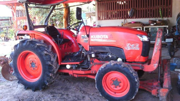 ขายรถไถ KUBOTA L4708 ใช้งานน้อย อุปกรณ์ครบ ดันหน้า ผานหลัง เอกสารพร้อมโอน สนใจโทร 090-8588220คุณนะ 093-3258446คุณบิว หรือเข้าดูสินค้าอื่นๆได้ที่ www.t...