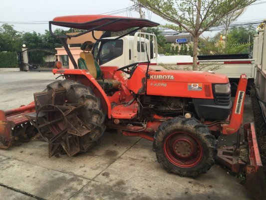 ขาย 265,000 รถไถ KUBOTA  L 4508 2 เพลามีอุปกรที่ติดกับรถสภาพพร้อมใช้ 090-772-3710 090-772-3708...