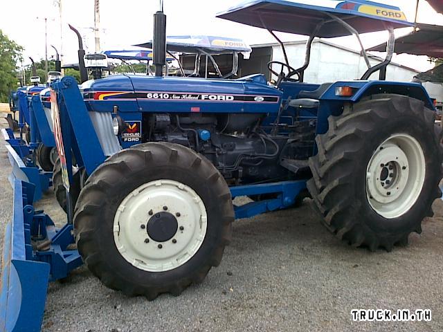 ขายรถไถฟอร์ด รุ่น 6610  2 เพลาคาลาโร่ ราคา 500000  บาท...