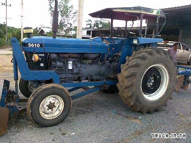ขายรถไถ นิวฮอนแลนด์ รุ่น 5610 S  พร้อมทะเบียน  ราคา 470000  บาท...