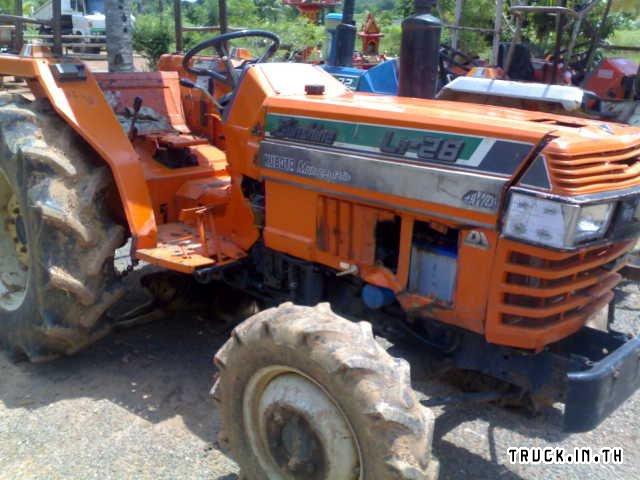 ขายรถไถ  KUBOTA  L1-28   2  เพลาเป็นเครื่องไดเร็ค สภาพสวยพร้อมใช้...