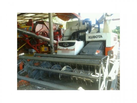 ขายรถเกี่ยวKUBOTA DC95 อุ้ม1.5ตัน สภาพพร้อมใช้ เอกสารพร้อมโอน...