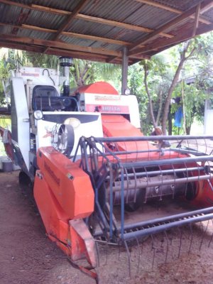 ขายรถเกี่ยวข้าว KUBOTA DC60 สภาพสวยพร้อมใช้งาน เครื่องดีปี51 ช่วงล่างเต็ม พร้อมลงงานได้เลย สนใจโทร 090-8588220คุณนะ ID:narong498 หรือ www.truck.in.th/...