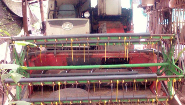 รถเกี่ยวข้าว ...