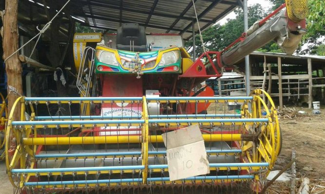 ขายรถเกี่ยวข้าว เกษตรพัฒนา รุ่นเจ้าช้างไวไฟ สภาพพร้อมใช้งาน สนใจโทร 090-8588220คุณนะ 093-3258446คุณบิว หรือเข้าดูสินค้าอื่นๆได้ที่ www.truck.in.th/498...