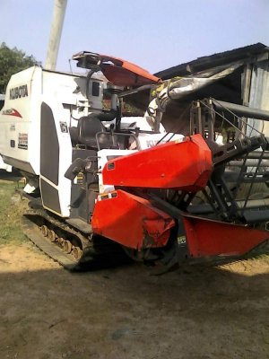 ขายรถเกี่ยวข้าว KUBOTA DC95 พร้อมเทรลเลอร์ลากจูง ใช้งานน้อย พร้อมใช้งาน ราคา490,000 สนใจโทร 090-8588220คุณนะ 093-3258446คุณบิว หรือเข้าดูสินค้าอื่นๆได...