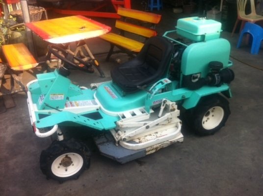 ขายรถตัดหญ้านั่งขับ Kubota นำเข้าญี่ปุ่น...