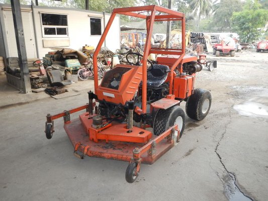 ขายรถตัดหญ้า TSUCHIYA 4wd 3ใบตัด พร้อมใช้งาน...