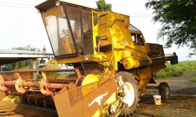 ขาย รถเกี่ยวข้าวโพด เกี่ยวทานตะวัน New Holland 545...